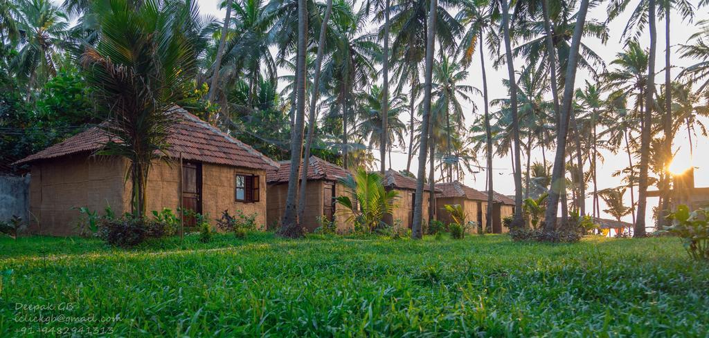 Sunway Cottages Мандрем Экстерьер фото