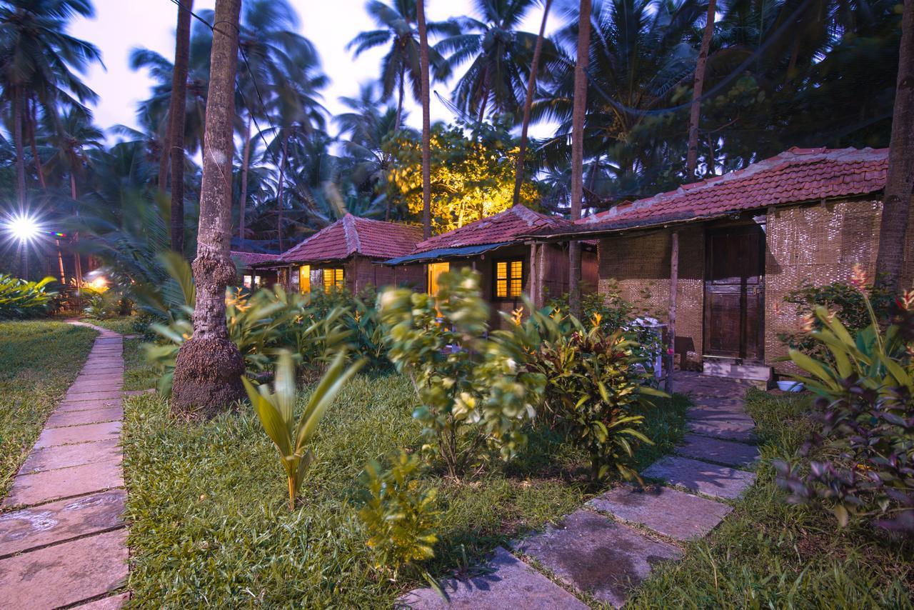 Sunway Cottages Мандрем Экстерьер фото